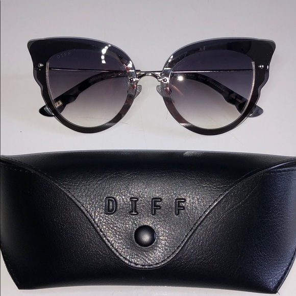Diff Eyewear Accessories - Diff Delilah new with case